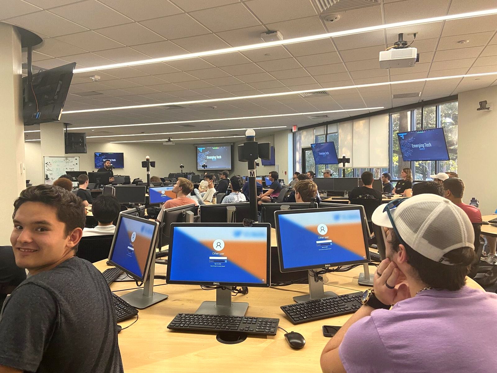 A working session at ET Labs